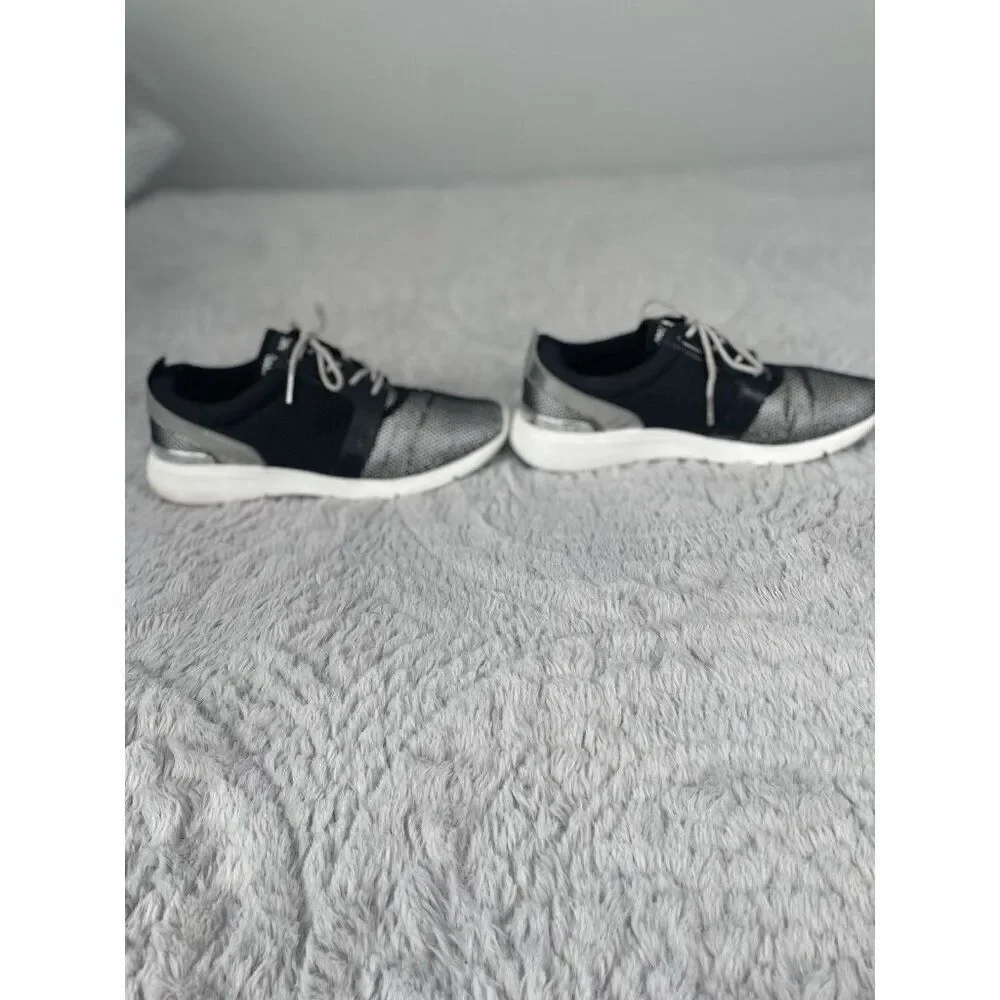 Michael Kors Amanda Trainer Metalic Mesh Womens Size 9.5 Athletic Sneakers